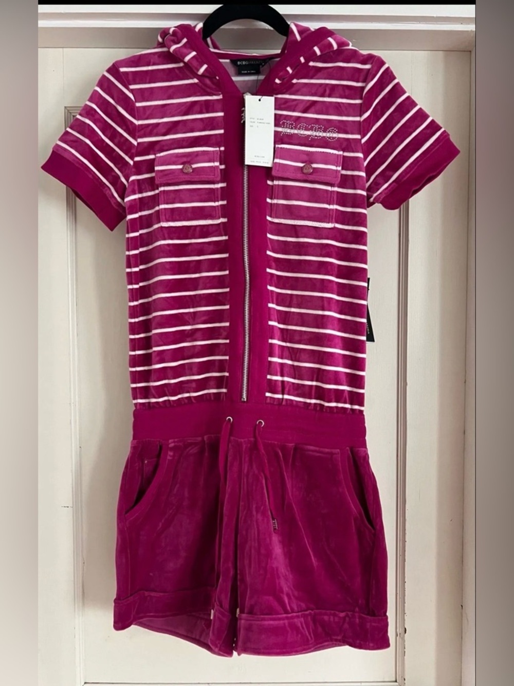 NWT BCBG Vintage Velour Shortall in Flamingo/Ivory Size Small